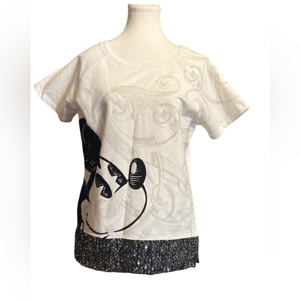 Disney Black and White Mickey Mouse Women's Short Sleeve Tee
BIN 24 - Picture 1 of 8